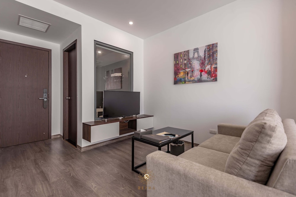 Reyna Hotel Hanoi 38/50