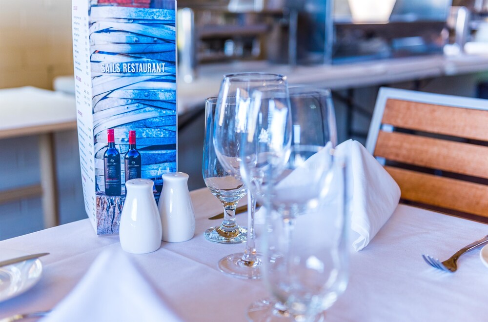 Hospitality Carnarvon, SureStay Collection By Best Western 42/54