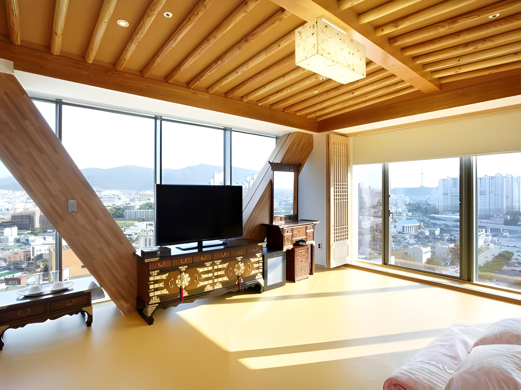 Korean, Deluxe, Suite, Futon Bed