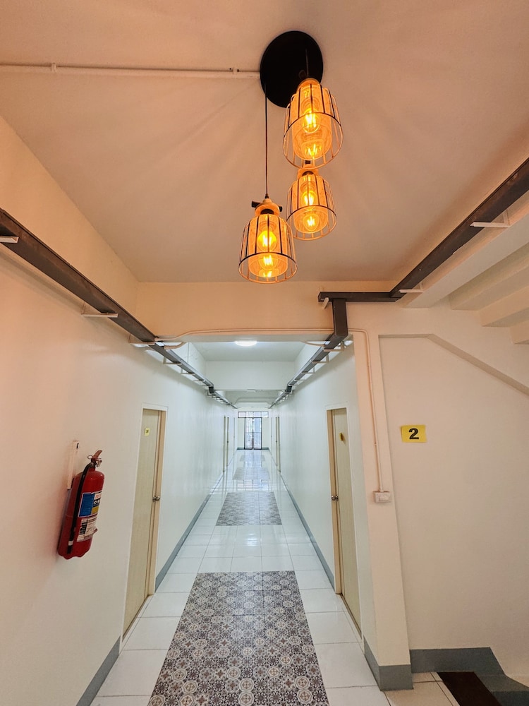 Pakchong Phubade Hotel 35/57