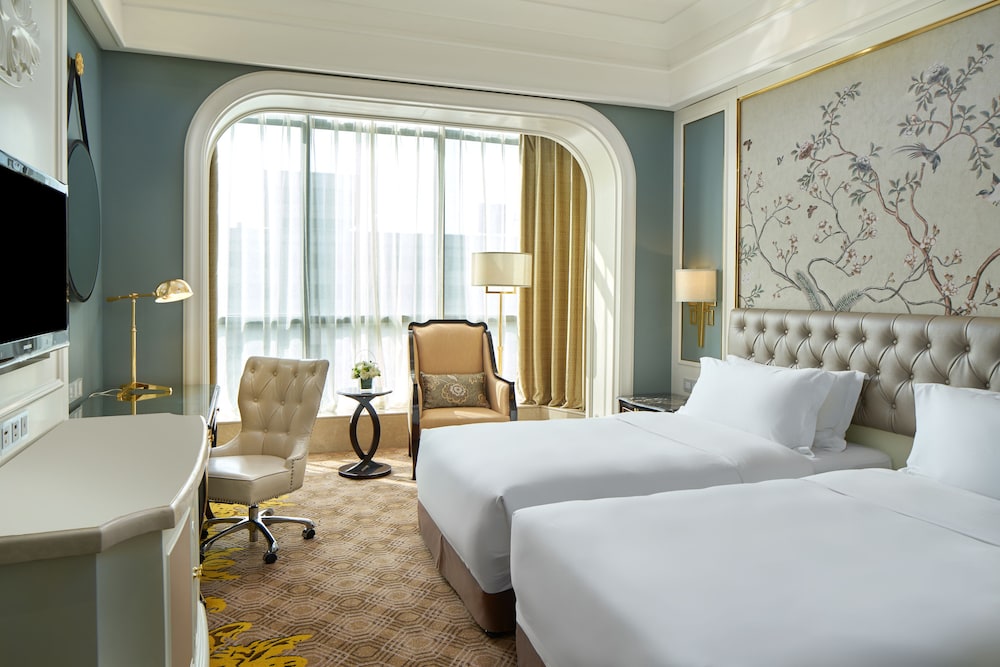 CROWNE PLAZA ZHENGZHOU 20/80