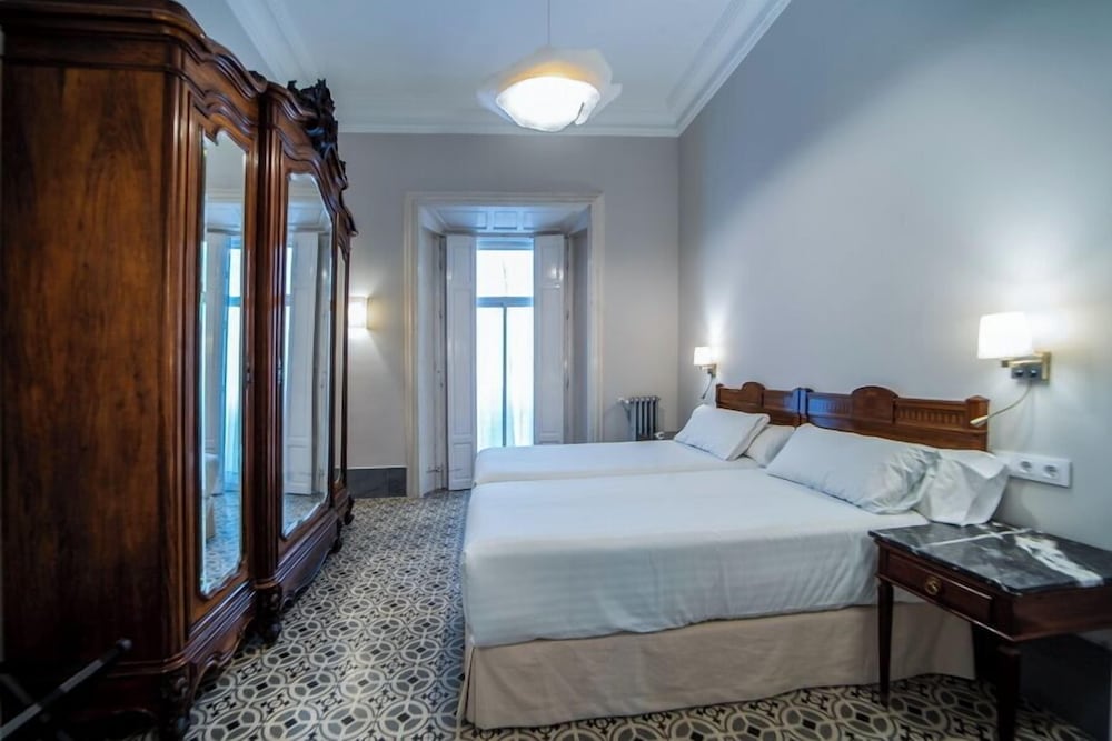 Hotel Simon 21/66