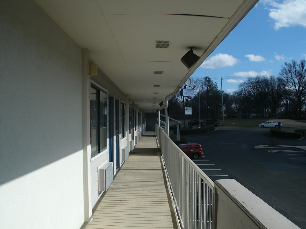 Motel6 Millington, TN 21/47