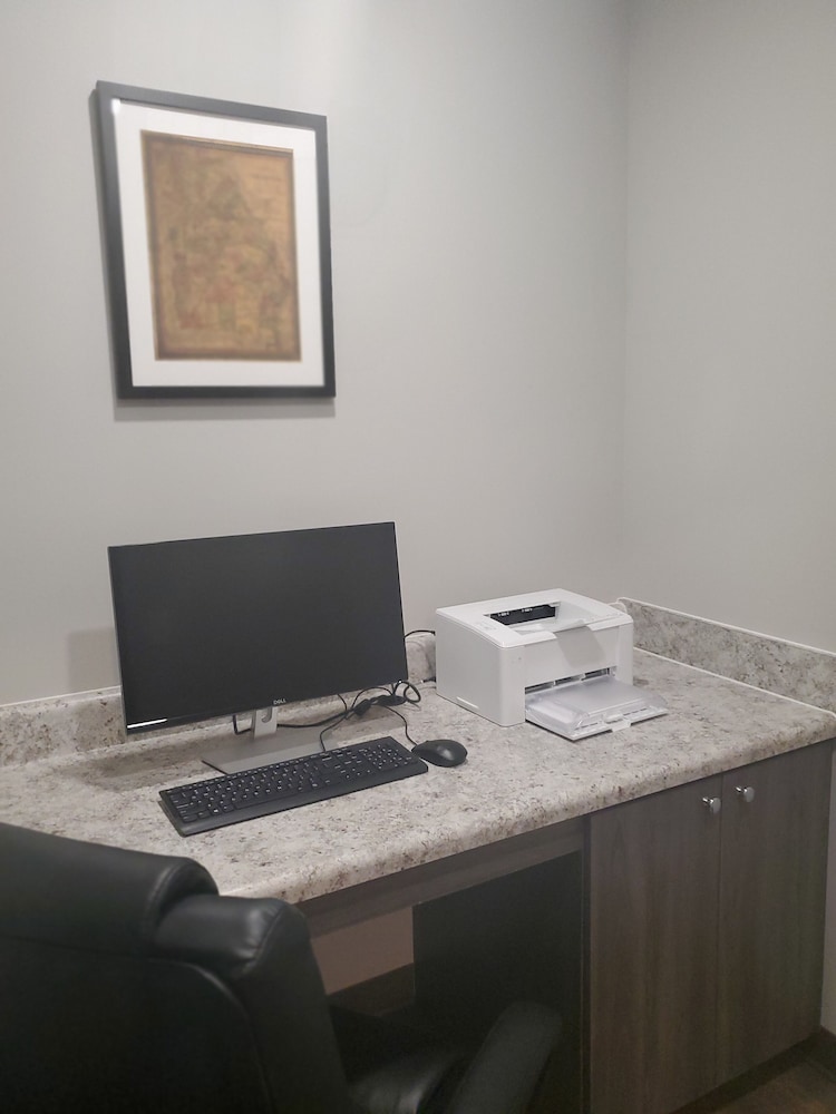 WoodSpring Suites Atlanta Airport 40/56