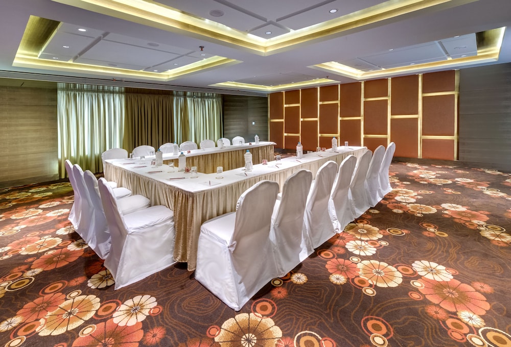 Pride Plaza Kolkata 52/64