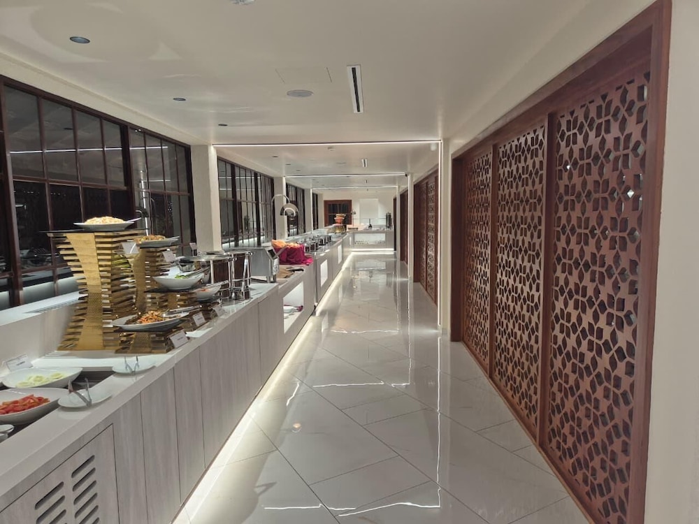 Rajarata Hotels 8/50