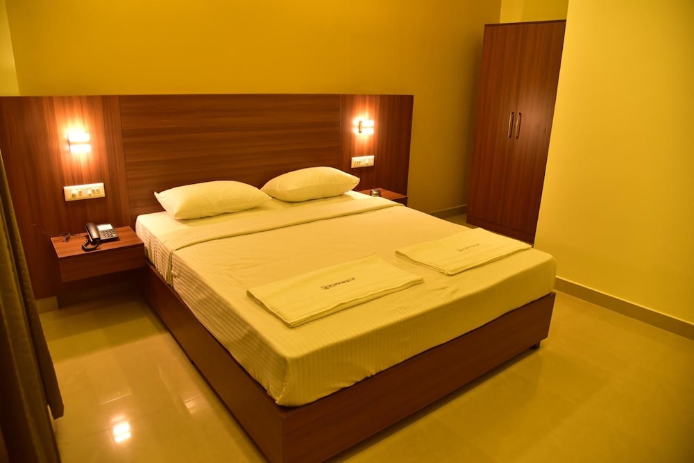 Hotel Citywalk Residency 25/50