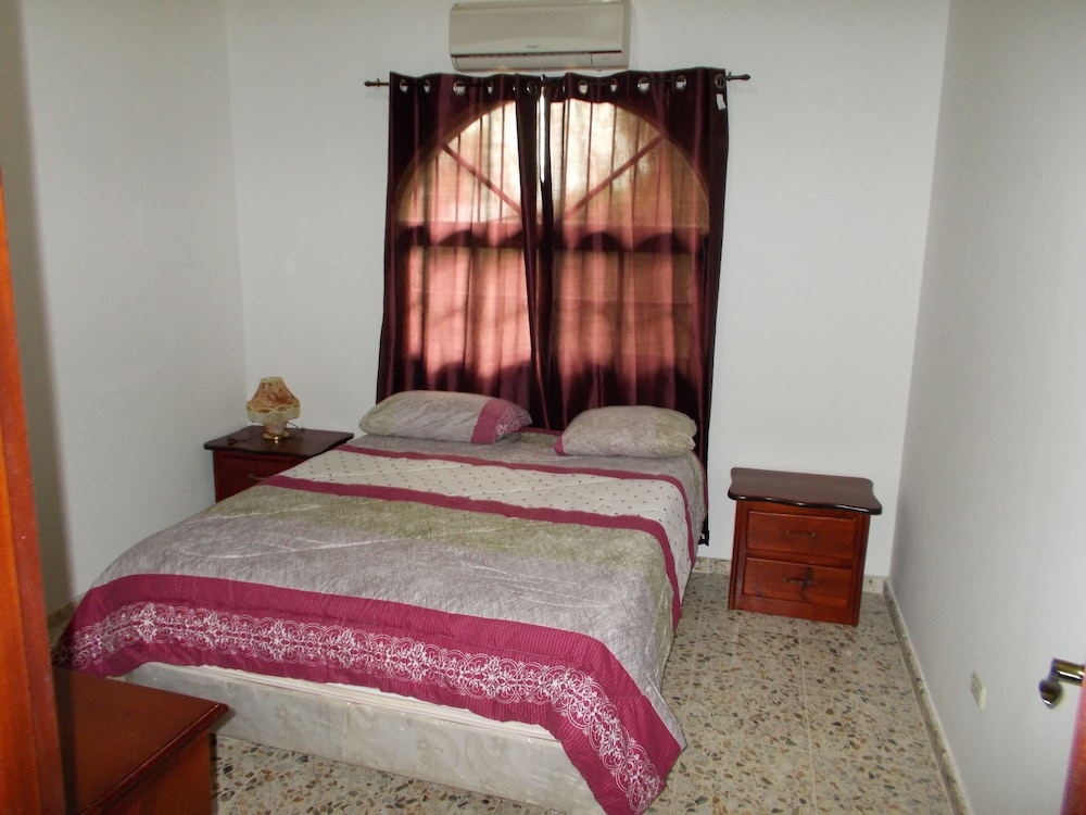 Splendid, Deluxe, Queen Bed