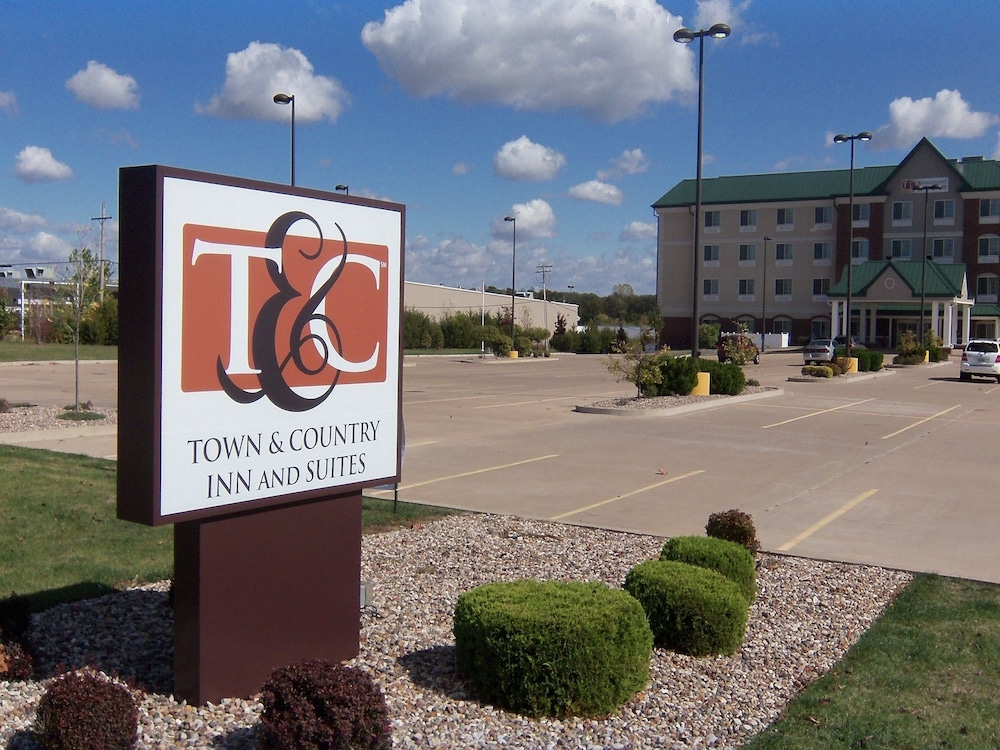 Town Country Inn And Suites 4/45