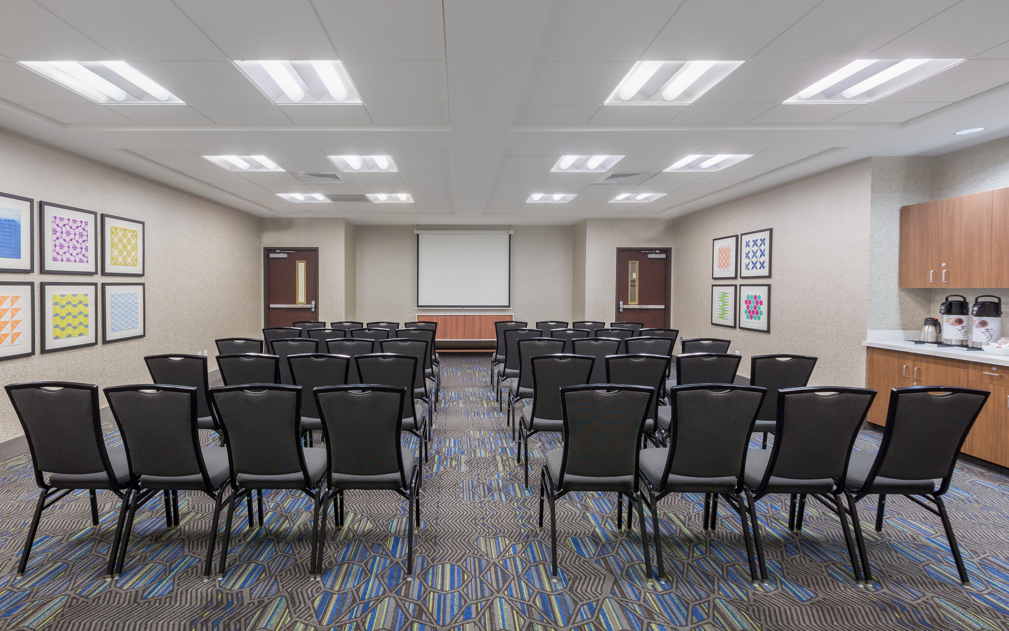 Holiday Inn Express Hotel And Suites Eugene Downtown University 59/70