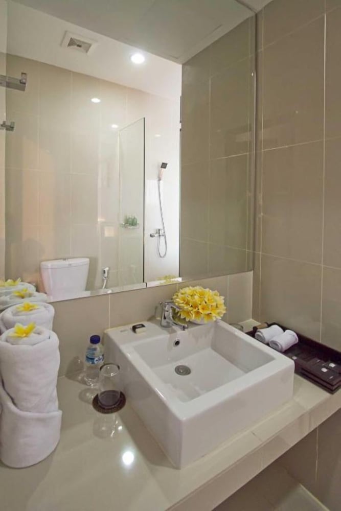 ABISHA Hotel Jimbaran 36/37