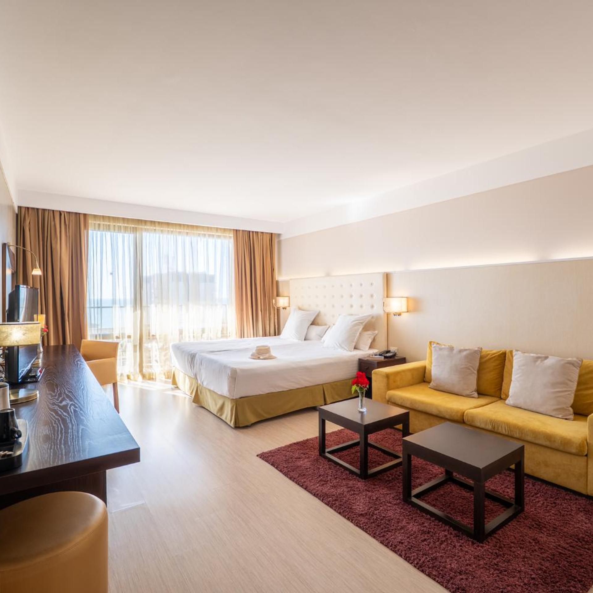 Deluxe, Double Bed, Sea View, Barcelo Royal Beach 2/7