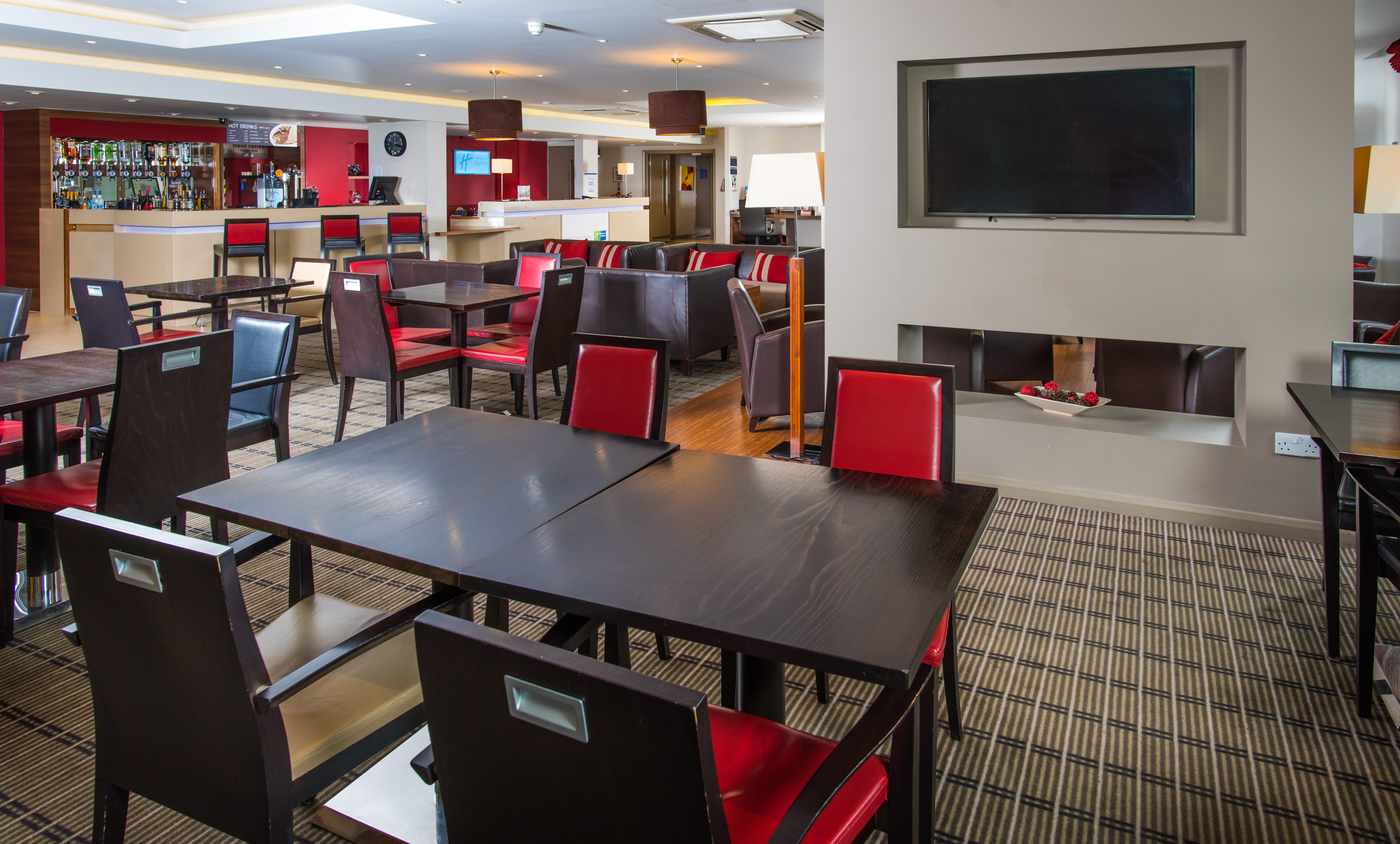 Holiday Inn Express Derby Pride Park 31/38