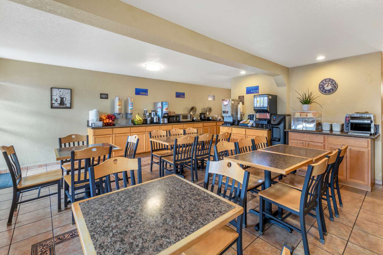 Best Western Americana Inn 33/44