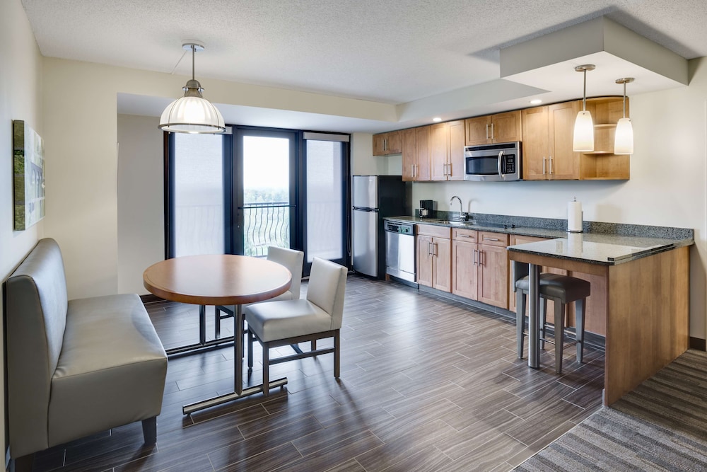 HYATT house Hartford North/Windsor 36/55