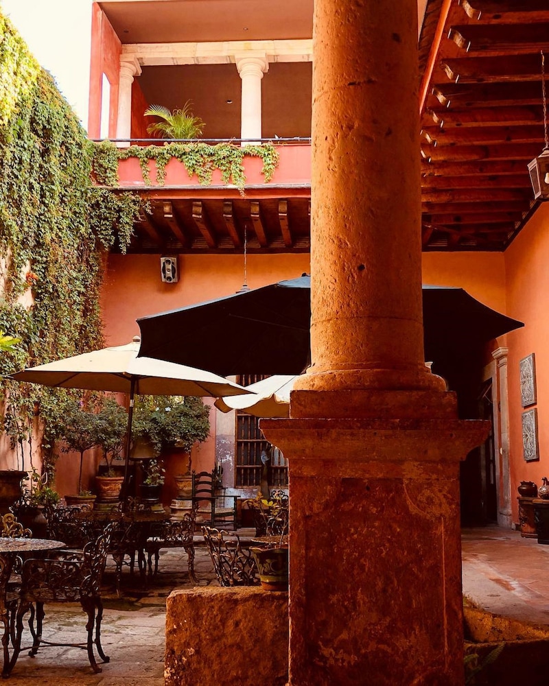 Casa Eugenia Hotel 5/30