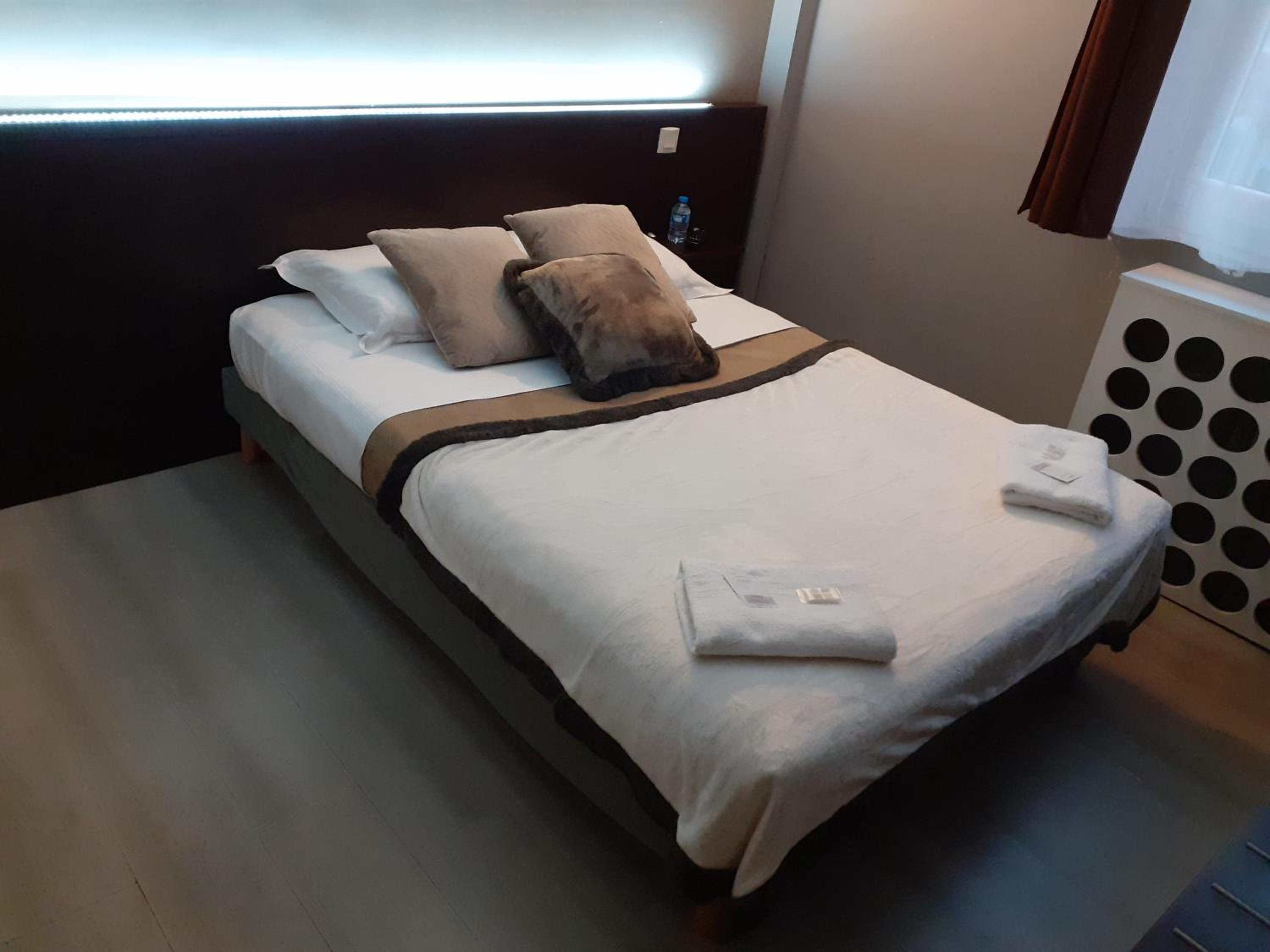 Citadel Hotel 24/61