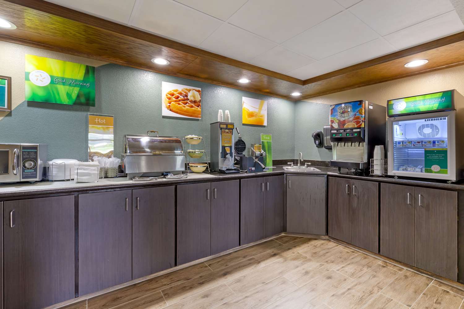 Quality Inn Oshkosh Aviation Park 27/35
