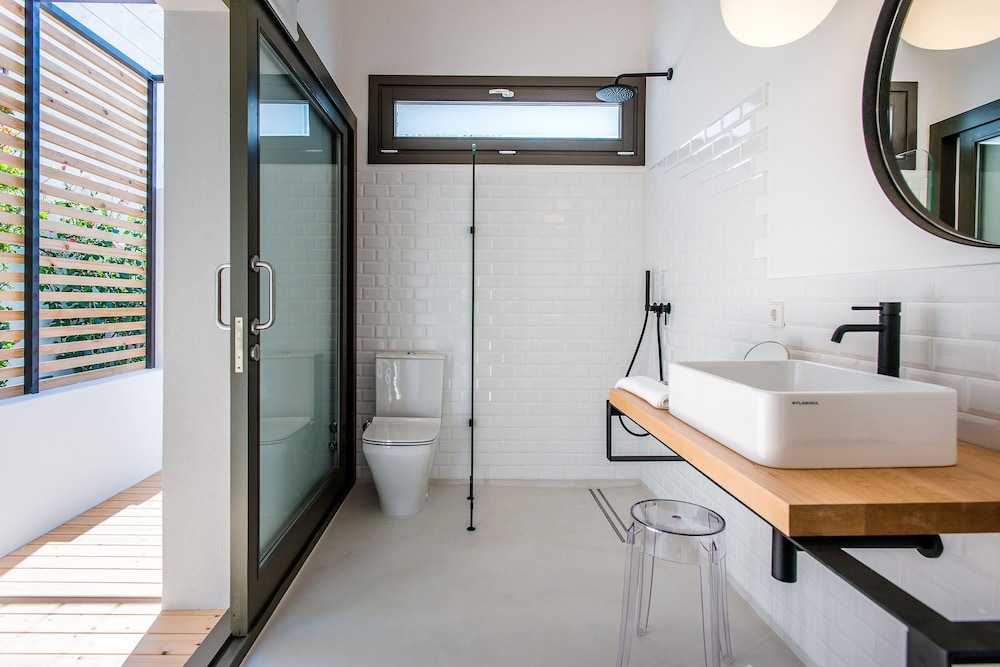 Sodium Hotel Boutique 45/50