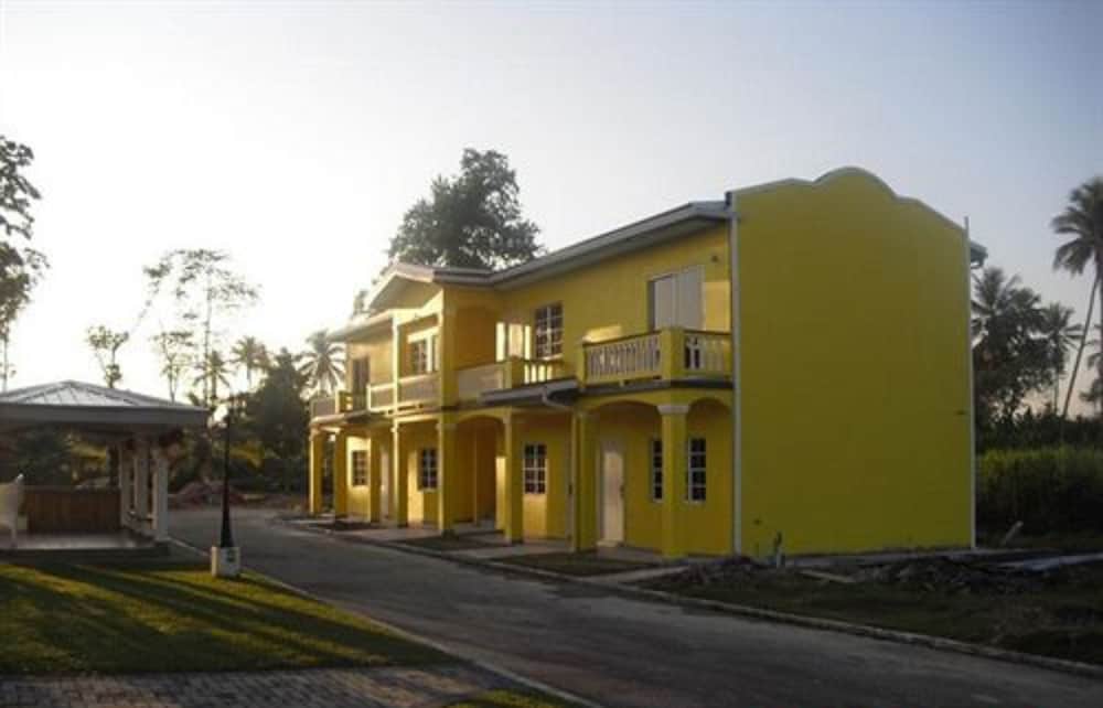 Piarco Village Suites 4/20