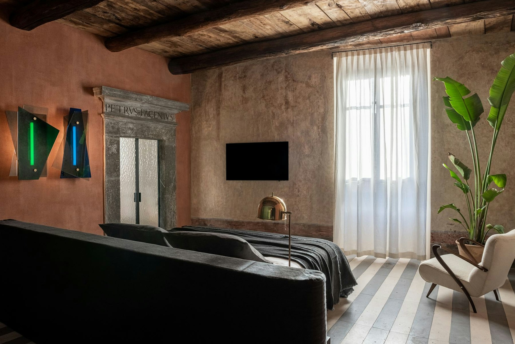 Palazzo Petrvs 26/31