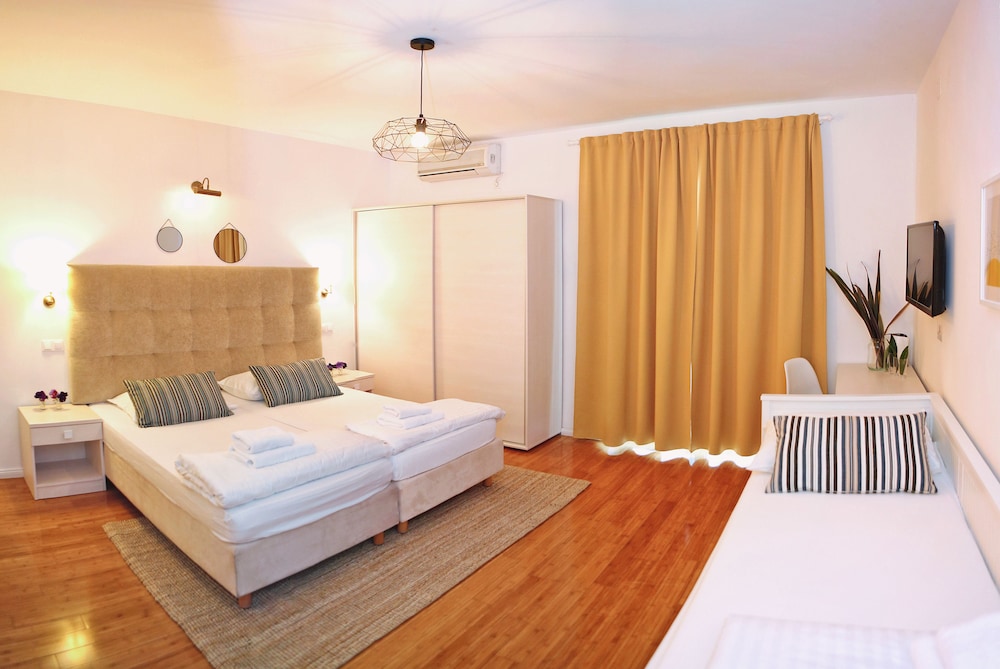 HOTEL DELFIN 16/69