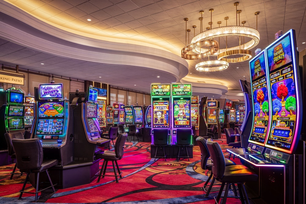 Horseshoe Black Hawk - A Caesars Rewards Destination 57/65