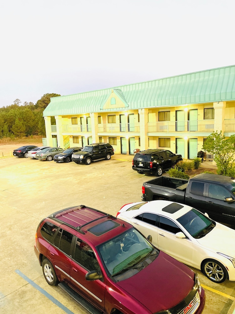 Western Inn Express Hazlehurst 12/19