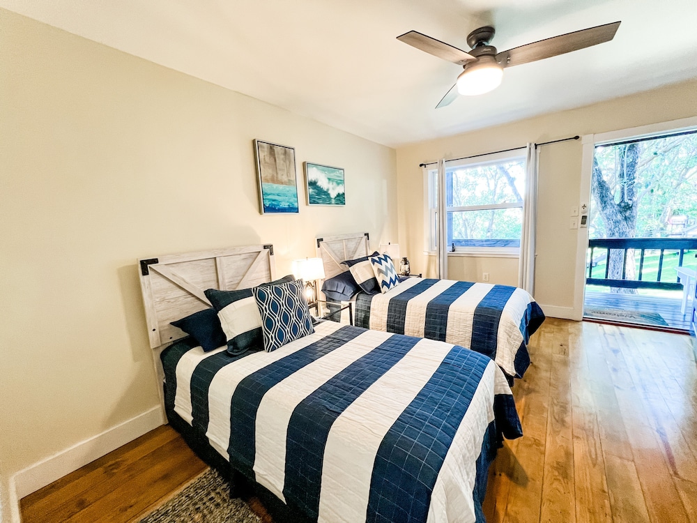 1 BEDROOM, SIGNATURE, GARDEN VIEW
