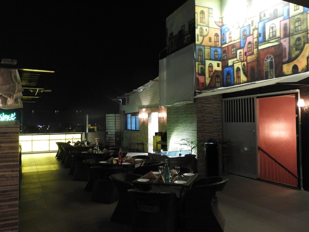 Jk Rooms 118 Urban Hermitage 31/50