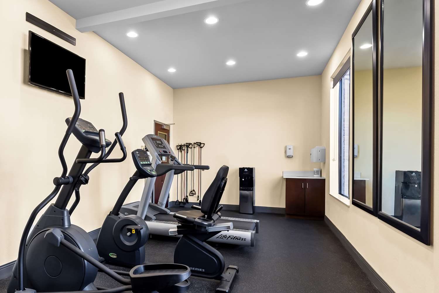 Best Western St. Louis Airport North Hotel & Suite 11/19