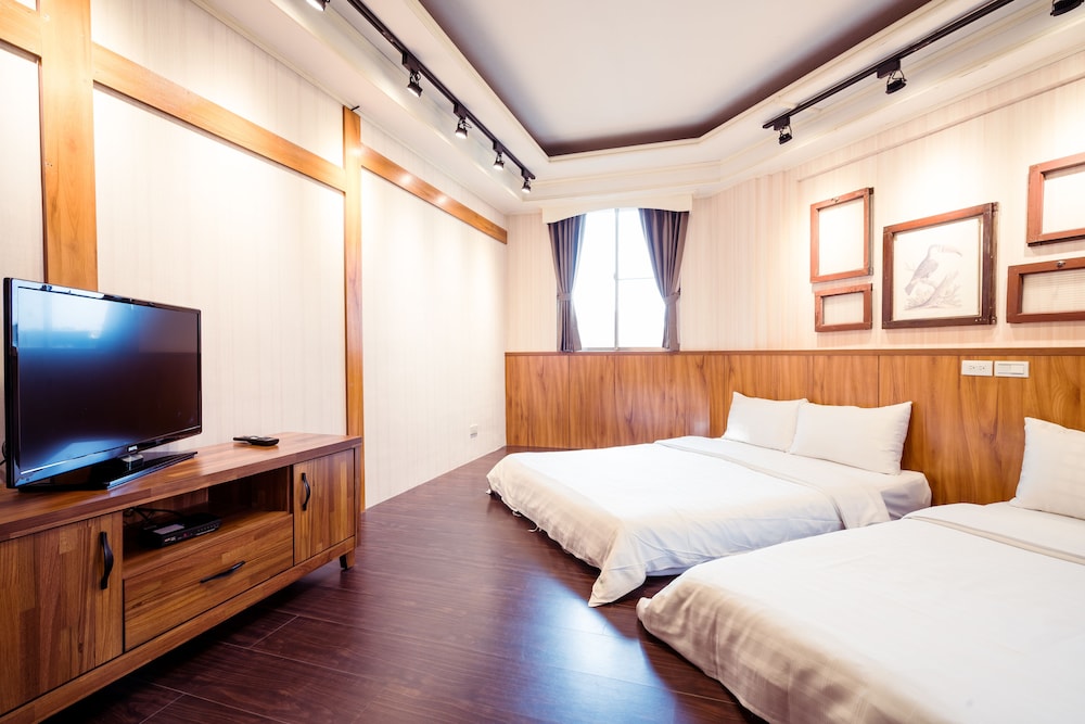 Tainan Inn 24/75
