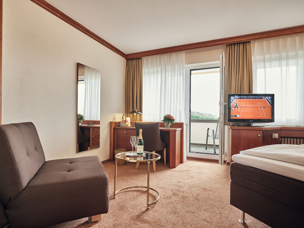 Badhotel Restaurant Stauferland 57/75