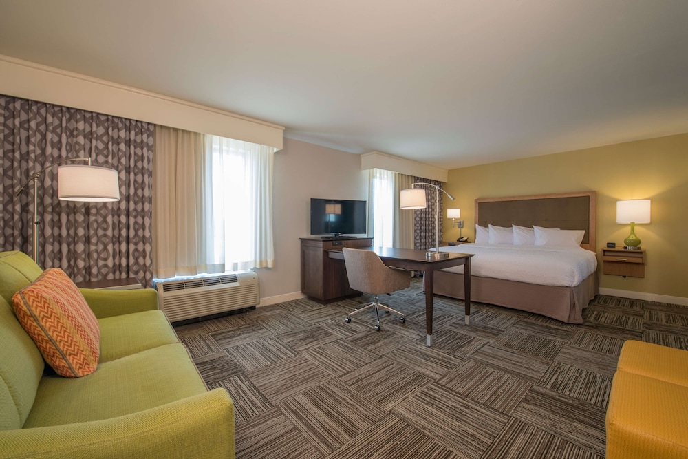 Hampton Inn Waynesboro, GA 26/42