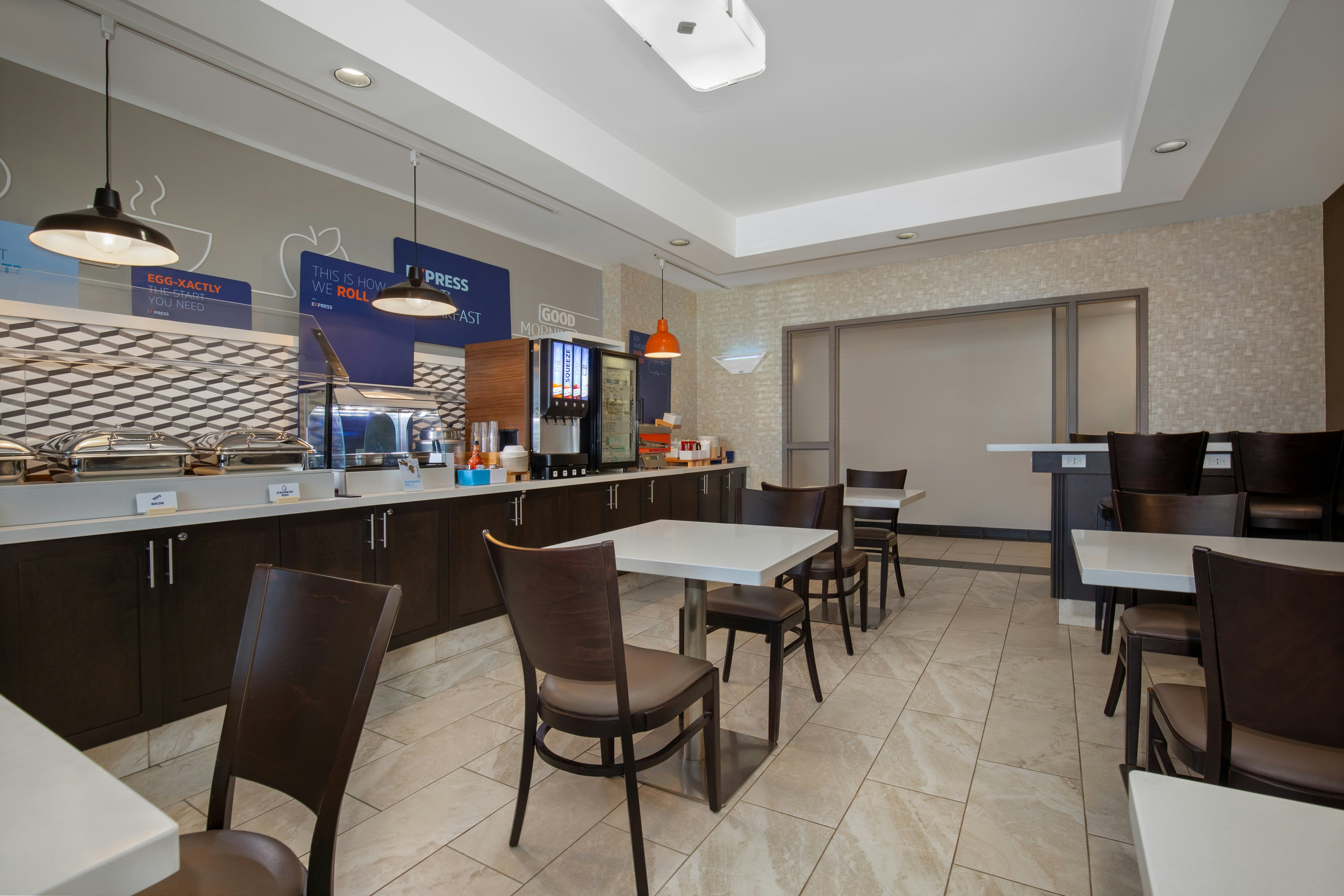 Holiday Inn Express Barrie 54/75