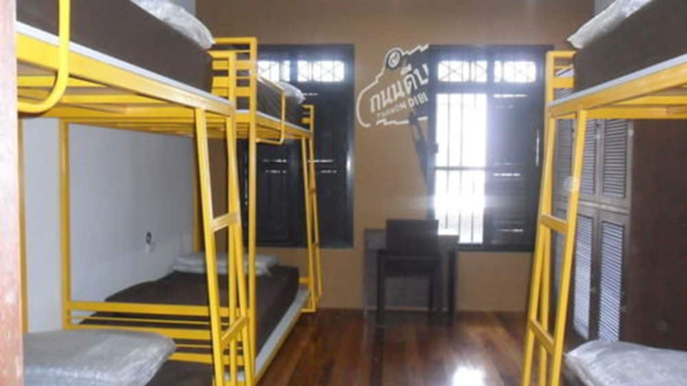 Sunny Hostel Phuket 17/29