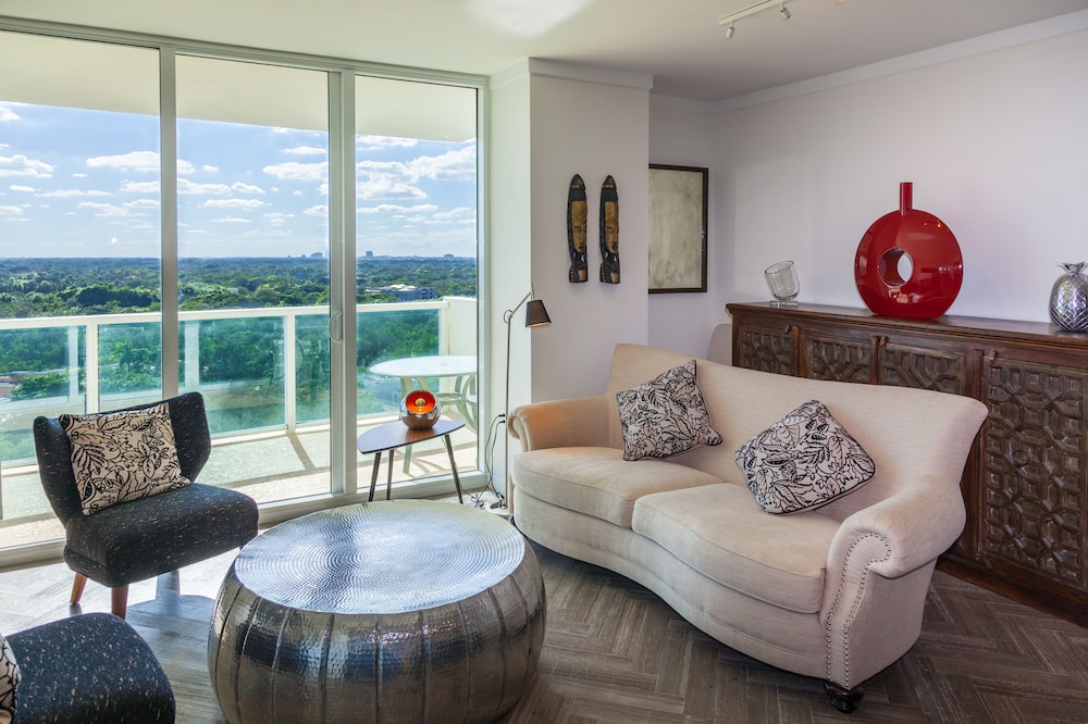 Miami Vacation Rentals - Coconut Grove 45/60