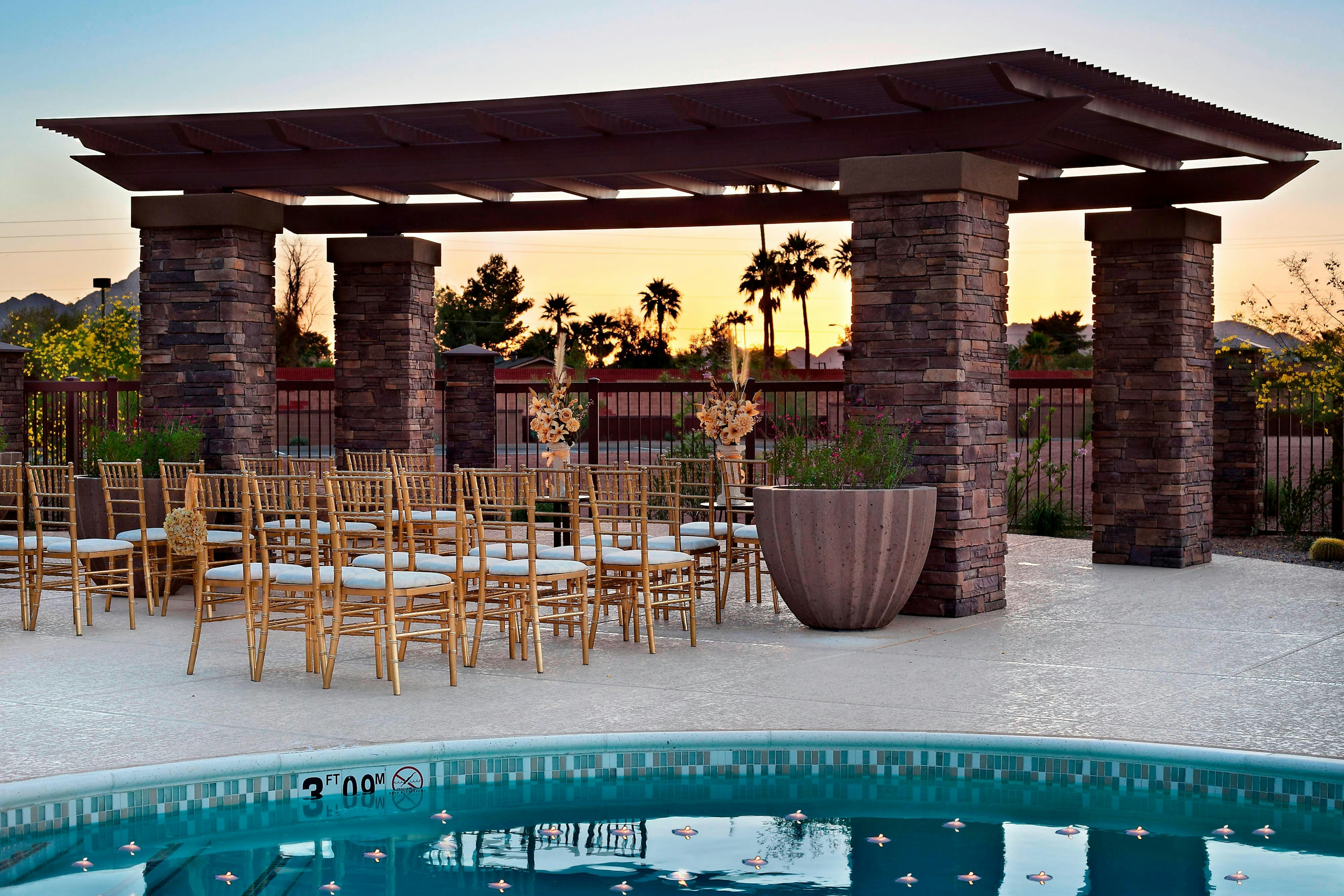 Courtyard Scottsdale Salt River 4/6