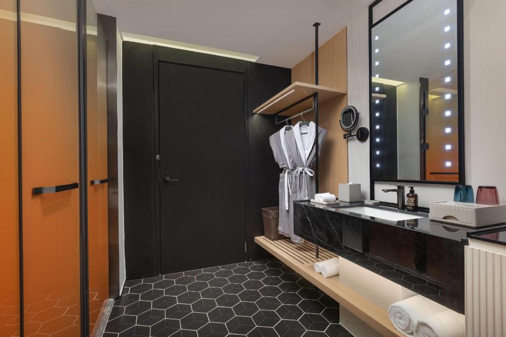 Microtel by Wyndham Haikou Meilan International Airport 25/27