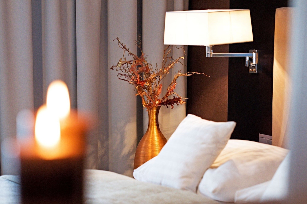 Hotel Avance 43/69