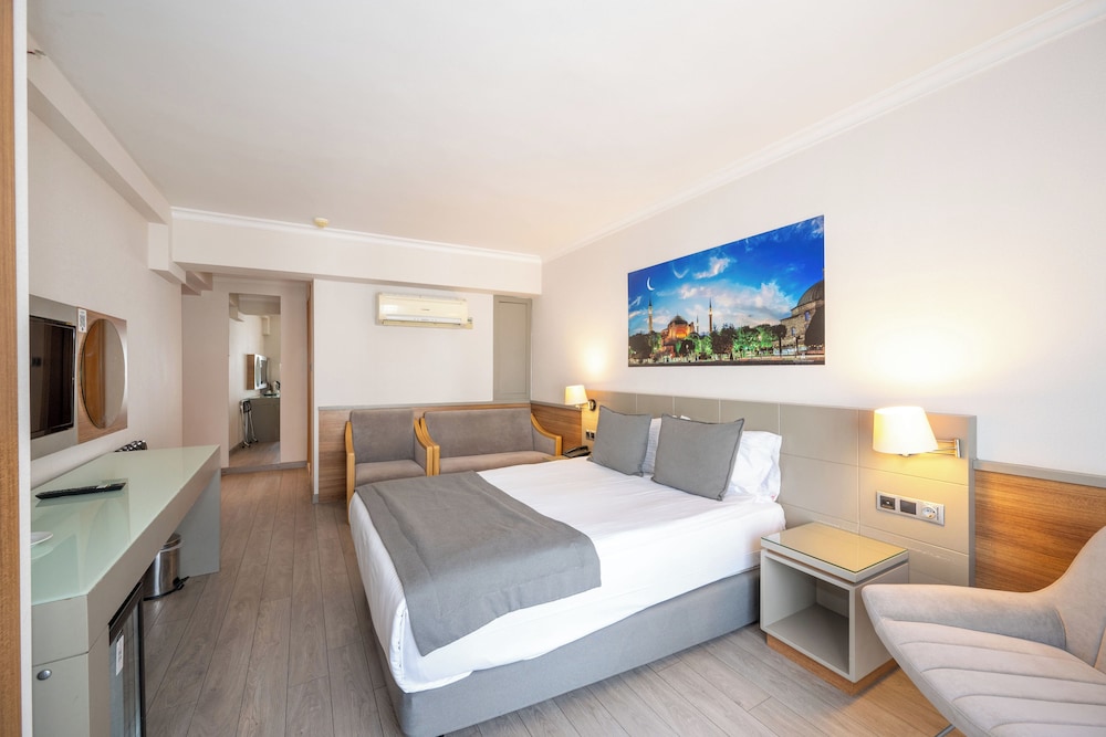 Klas Hotel 11/50