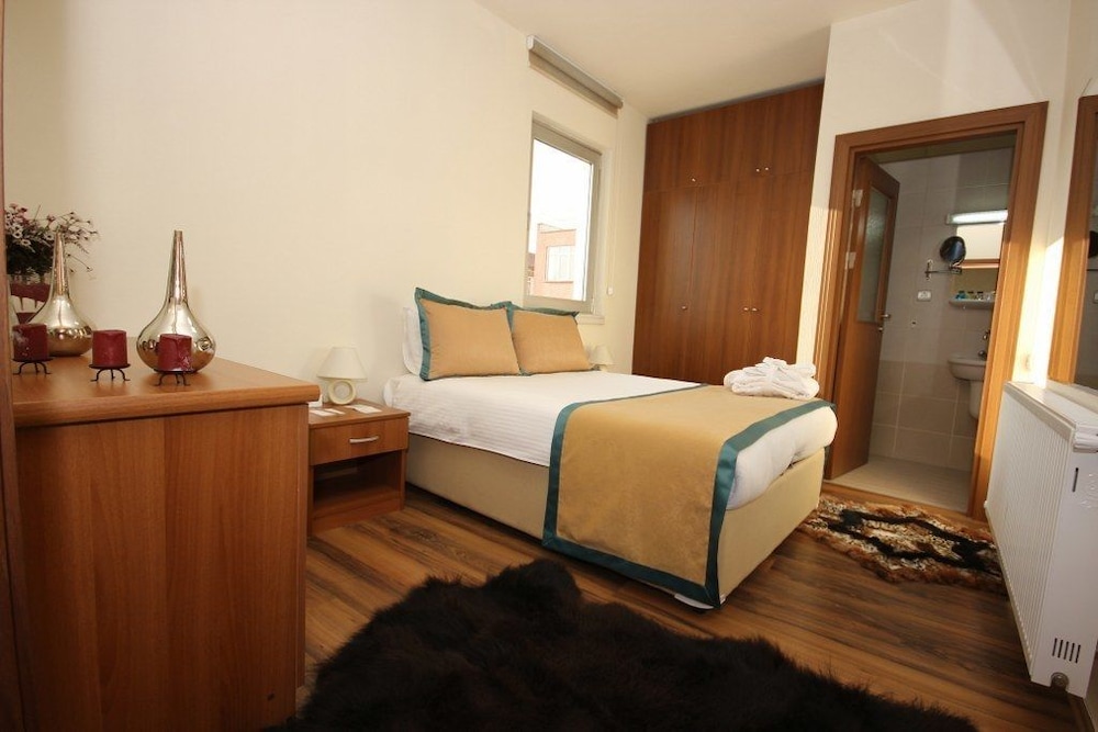 ASRIN BUSINESS HOTEL 16/73