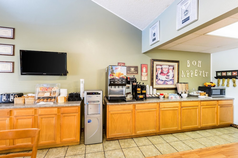 Super 8 by Wyndham Grand Island South 29/37