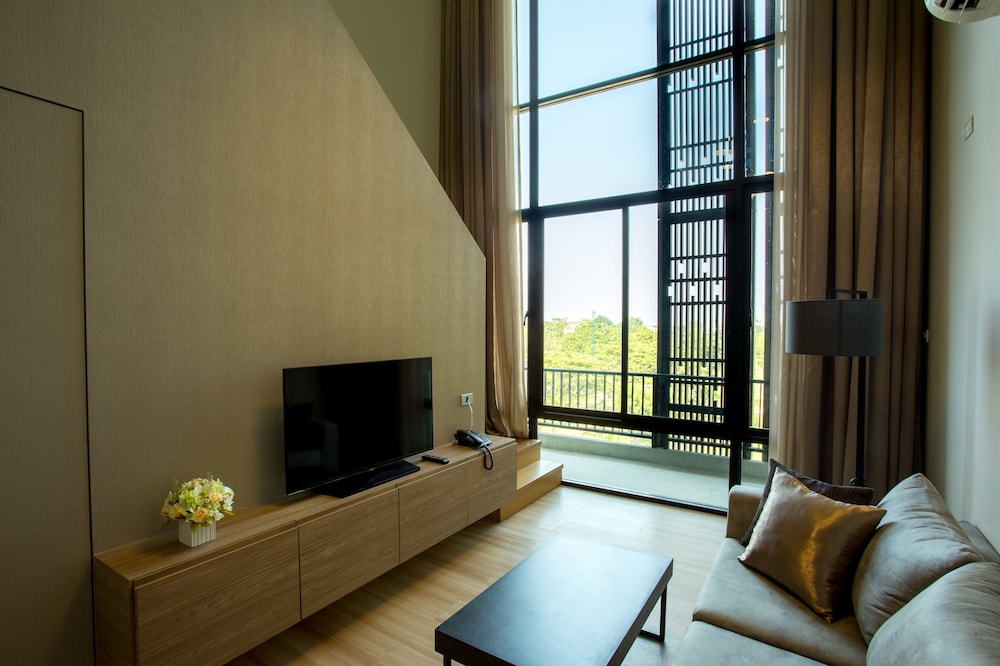 HYDE PARK CHIANGMAI 50/72