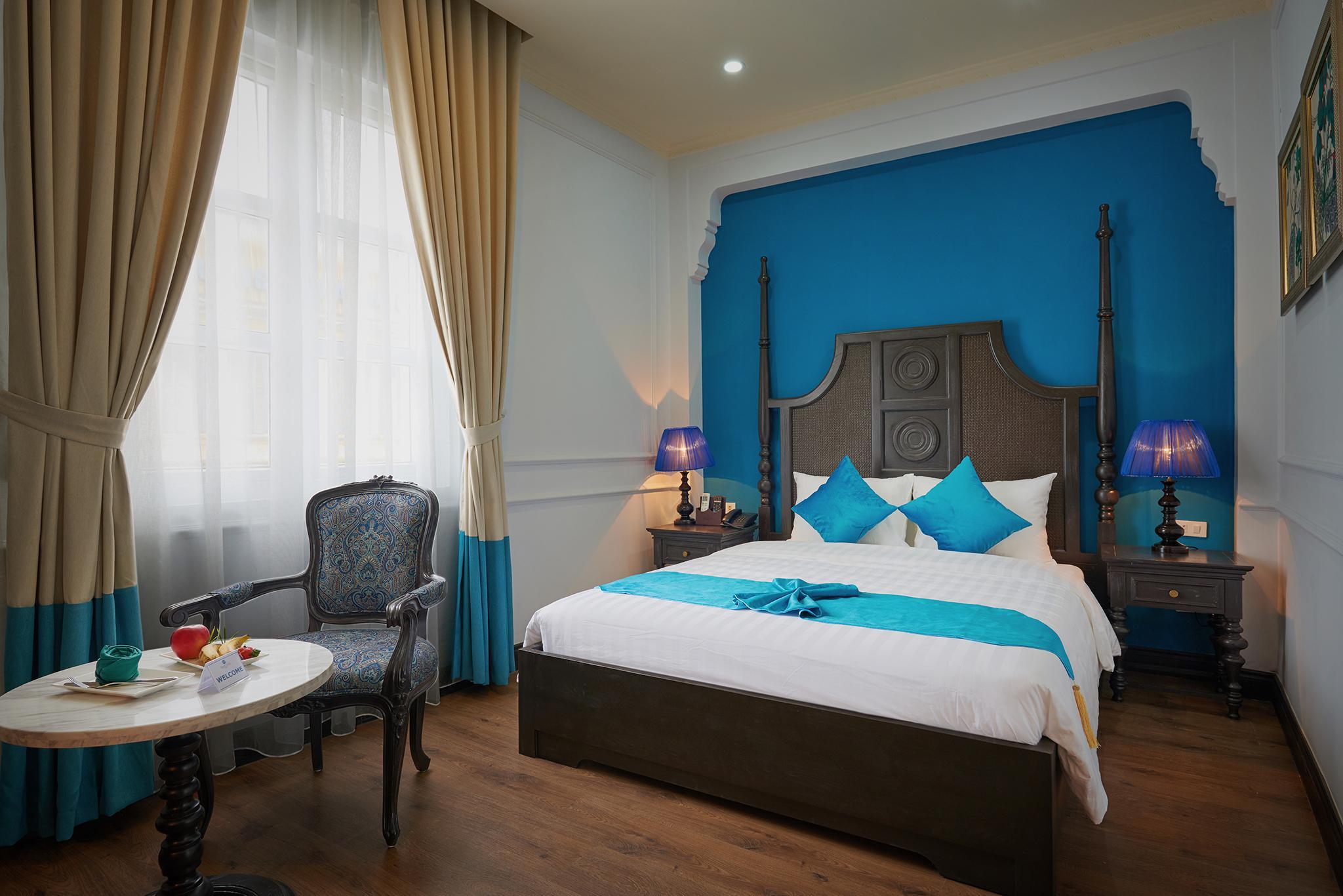 Deluxe, Double Bed
