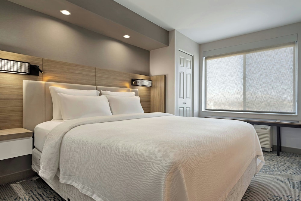 جناح بسرير كينج مع أريكة، SpringHill Suites Lancaster Palmdale 4/10