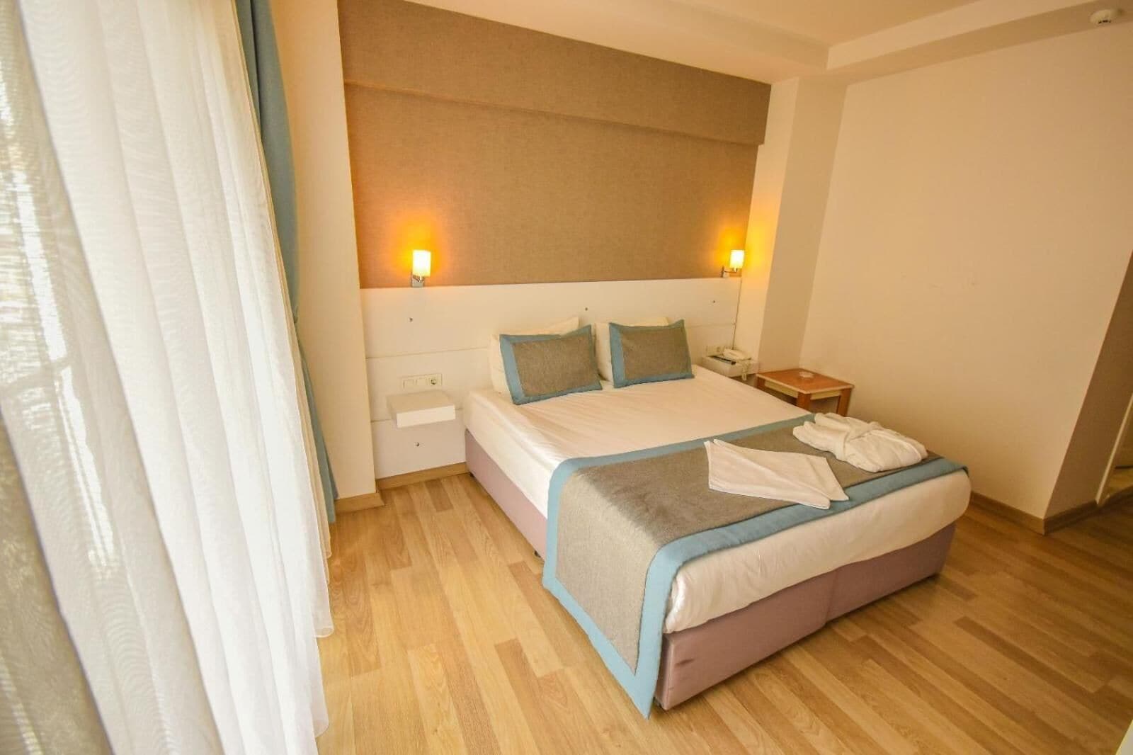 ECONOMY, DOUBLE BED