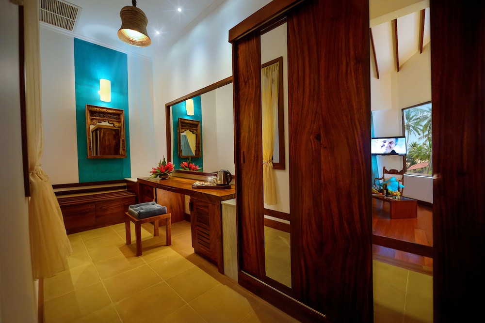Royal Palms Beach Hotel 26/66