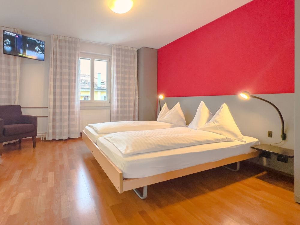 SUPERIOR, DOUBLE BED