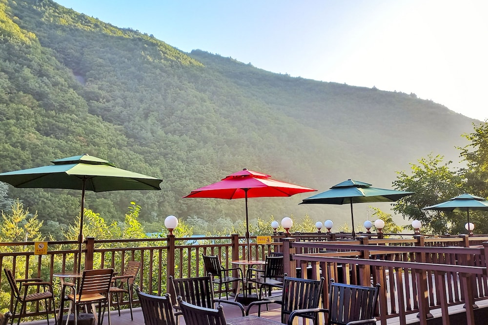 Taebaek Hotel 20/24